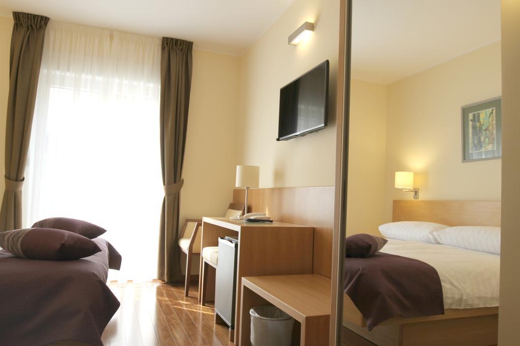 Hotel Villa Privileggio Mošćenička Draga Exterior foto